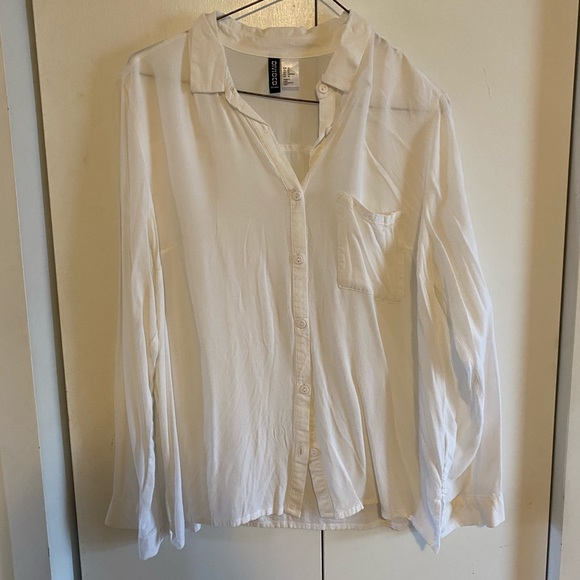 Button down blouse - Picture 1 of 2